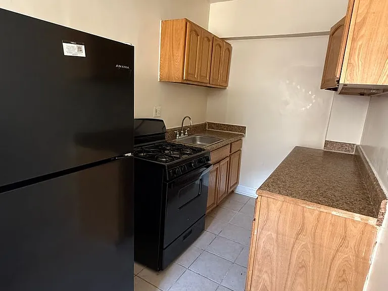Oaklawn Apartments — Photo 23