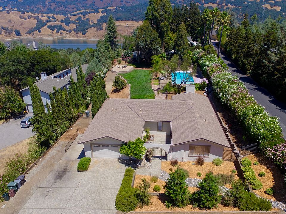 1st image of 17350 Lake View Dr