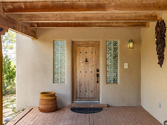 4th image of 17 Kiva Loop