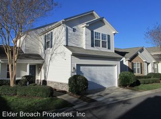 8973 Meadowmont View Dr, Charlotte, NC 28269