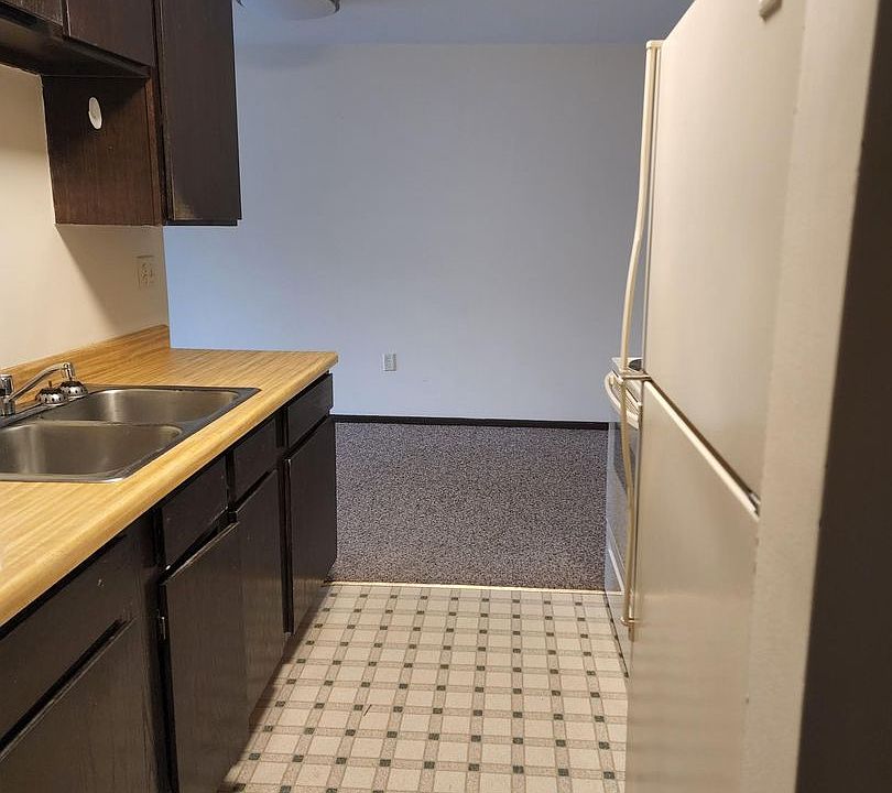 Edgecliff Apartments 1015 E Central Entrance Duluth MN Zillow