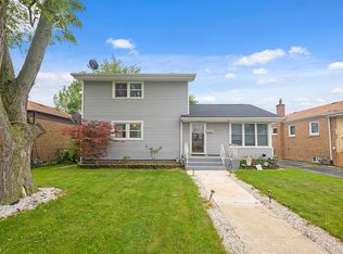 7730 Mayfield Ave, Burbank, IL 60459