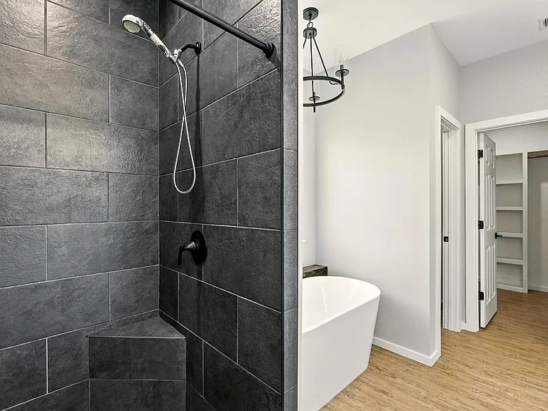 7433 FM 603 — Photo 23