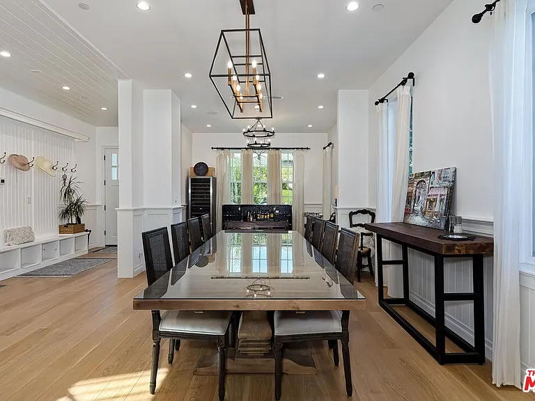 10810 Wilkins Ave — Photo 5