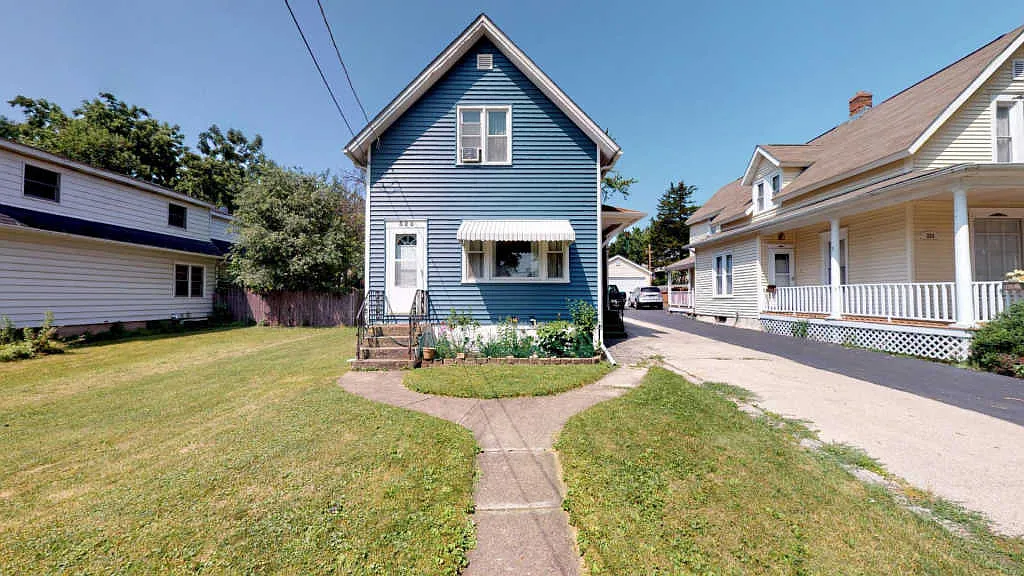 328 Wabash Ave photo 1