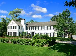 1320 Elm Tree Rd, Lake Forest, IL 60045