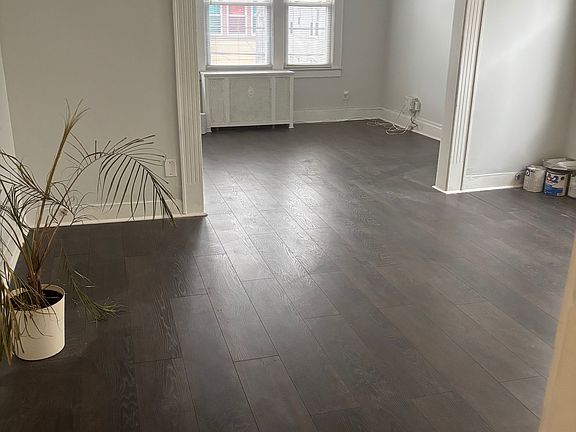 2nd image of 20 Underwood St Floor 2