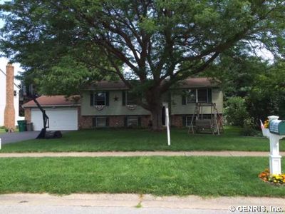176 Round Pond Ln, Rochester, NY, 14626