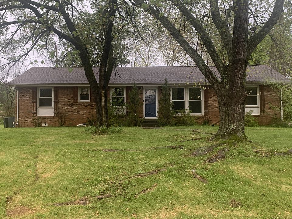 1st image of 207 Maplewood Dr