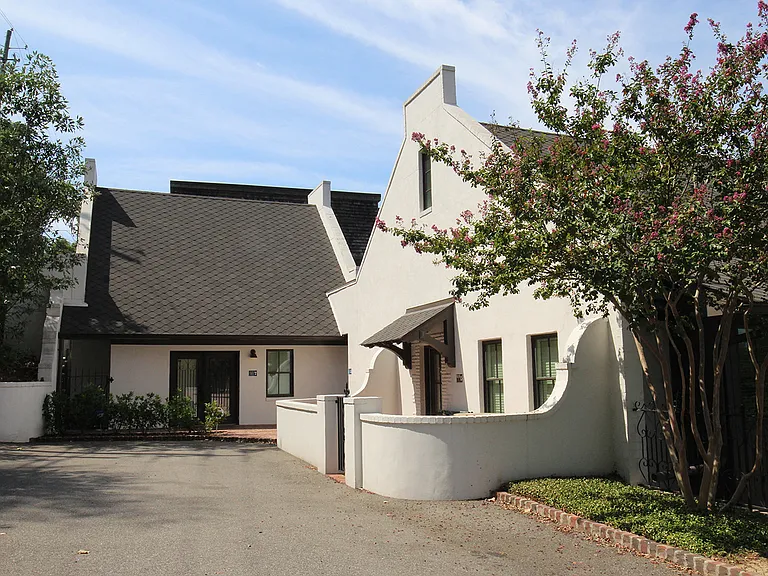 Ivory House — Photo 5