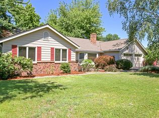 512 Hogan Ave, Medford, OR 97504