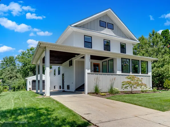 107 E Jefferson Ave, Wheaton, IL 60187