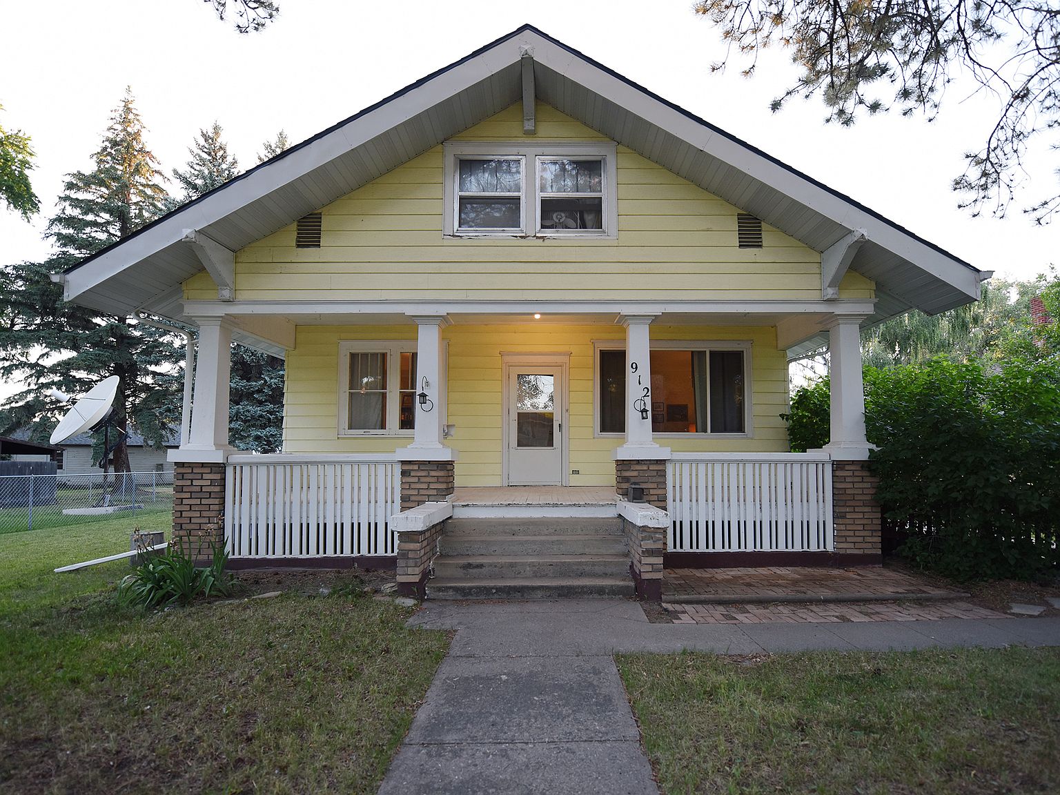 912 Main St, Fort Benton, MT 59442 Zillow
