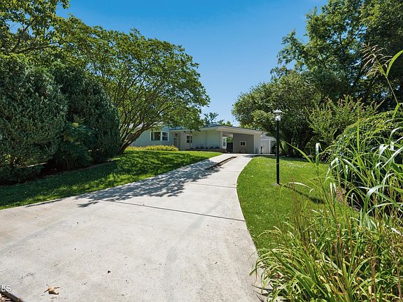 2nd image of 545 Green Hill Rd
