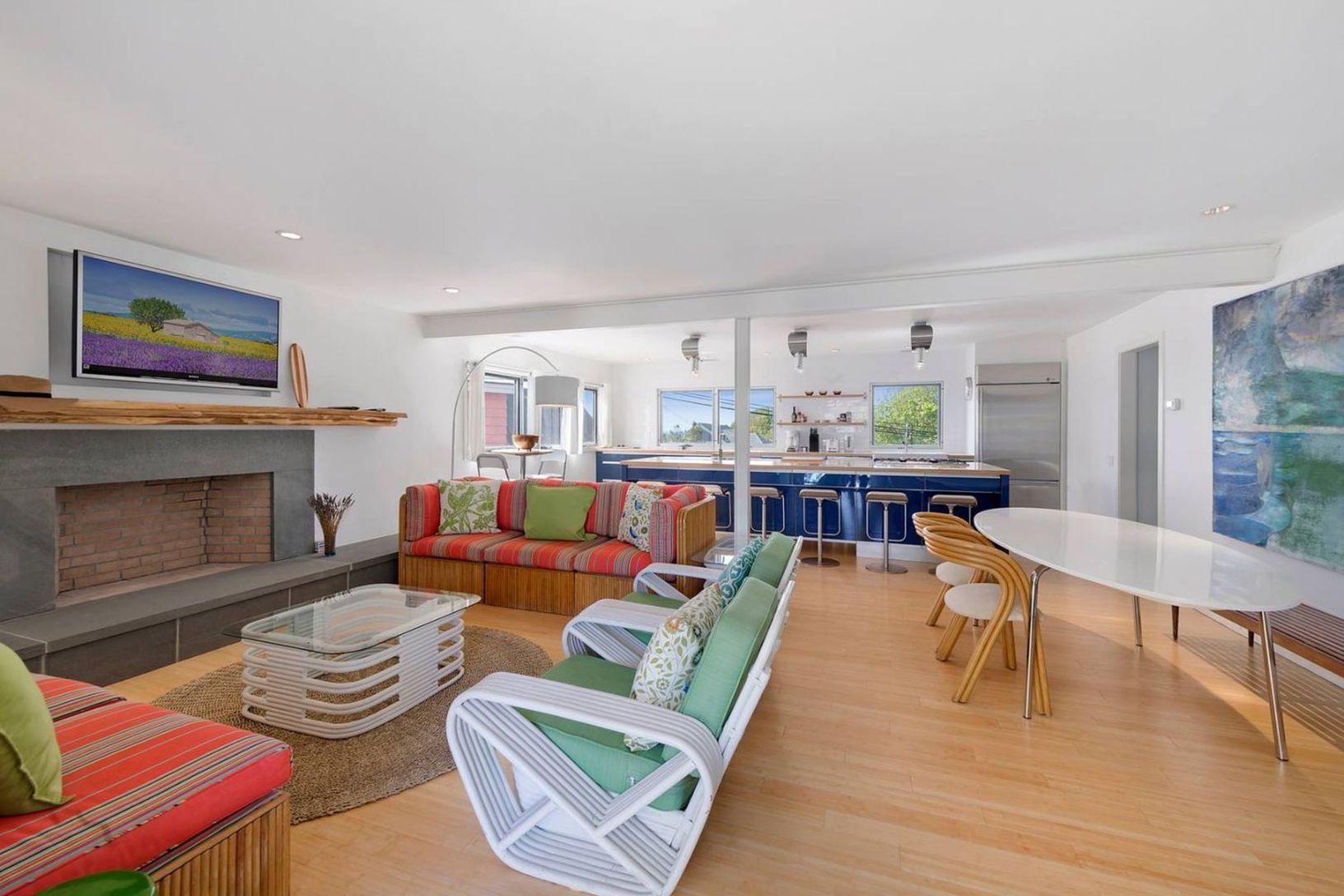  Open Plan living Dining Area