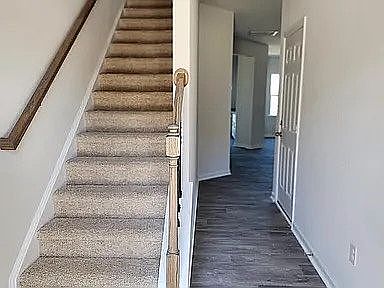 2nd image of 1703 Gracie Ln