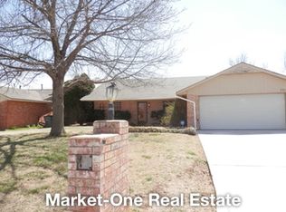 7712 NW Taylor Ave, Lawton, OK 73505