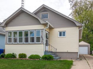 7612 10th Ave, Kenosha, WI 53143