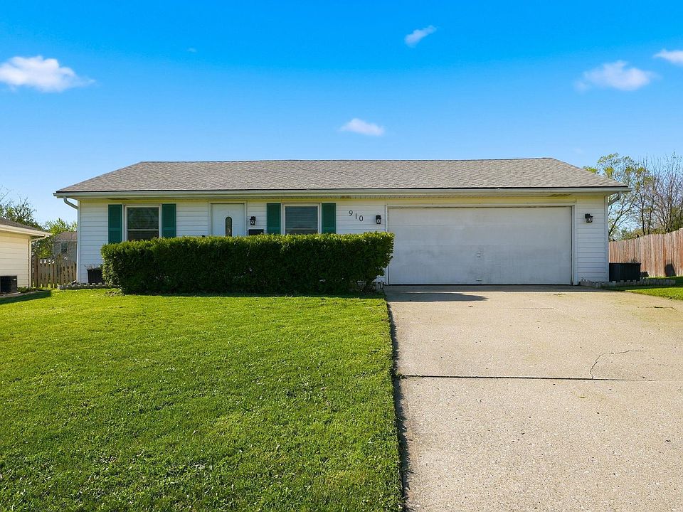 1st image of 910 Aurora Knoll Ln
