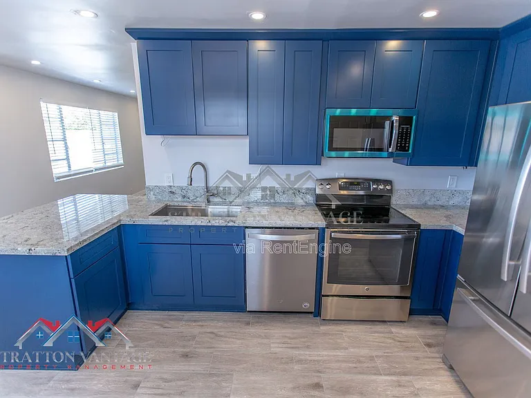 2912 W Butler Dr — Photo 17