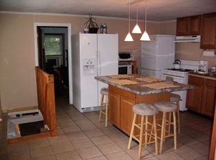 17 Buckingham St, Hyde Park, MA 02136