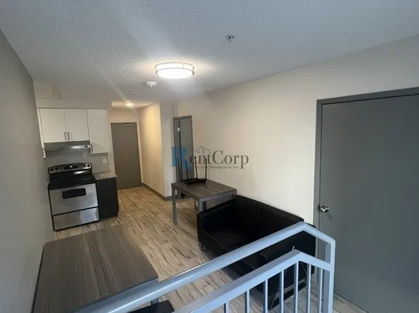 112 Sunview St, Waterloo, ON