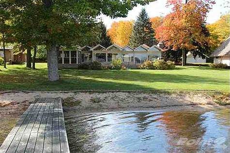 2nd image of 4147 Birch Dr