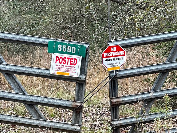 2nd image of 8590 Hammond Rd