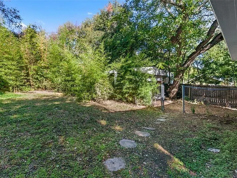3306 Liberty St — Photo 28
