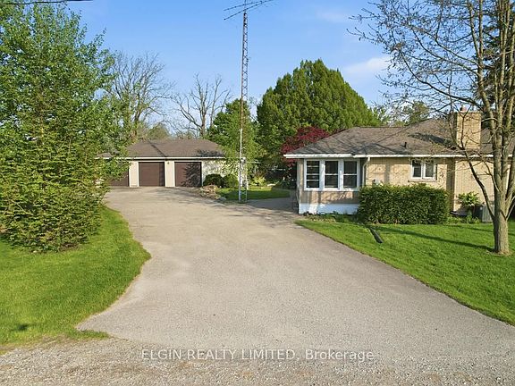 3rd image of 9022 Iona Rd