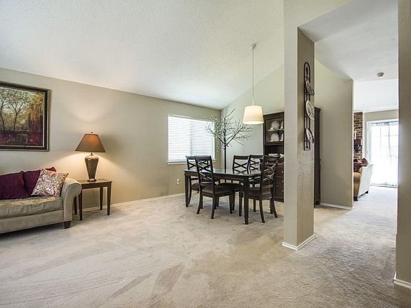 3rd image of 1722 Glencairn Ln