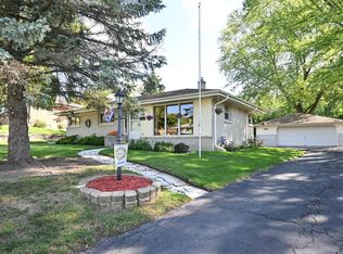 5408 Moorehead Ln, Greendale, WI 53129