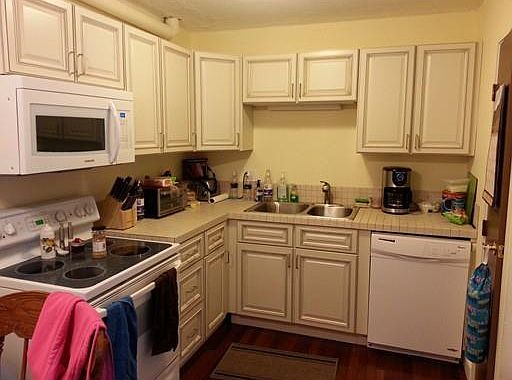 2nd image of 15 Chapel Hill Dr APT 10