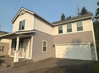 1645 Sinclair Dr, Dupont, WA 98327