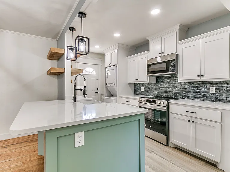 1807 N Gatewood Ave — Photo 16