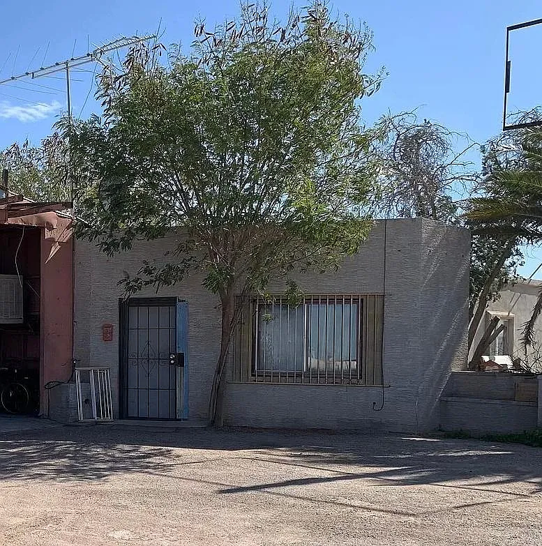 524 W Frontier St — Photo 1
