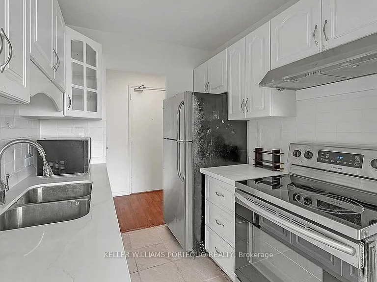 921 Midland Ave #704 — Photo 13