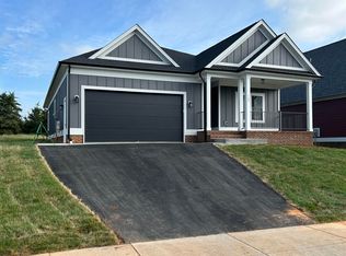 127 Chamberlain Dr UNIT 8402, Staunton, VA 24401