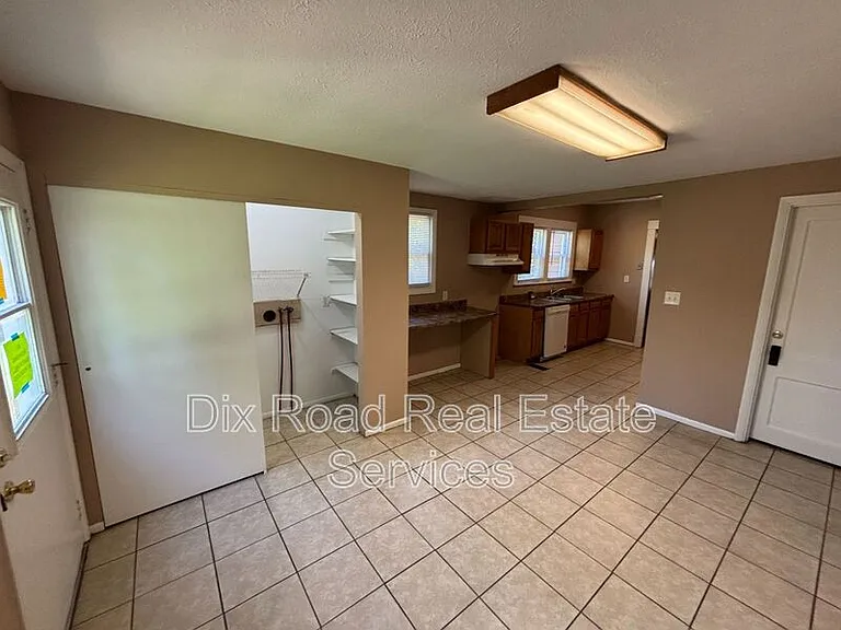 424 Shafor St — Photo 16