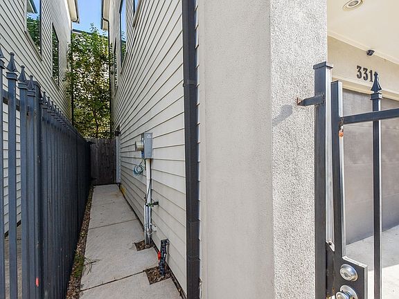 4th image of 3315 Cline St