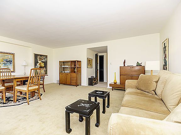3rd image of 3950 N Lake Shore Dr APT 1306B