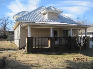 130 E St SW, Miami, OK 74354