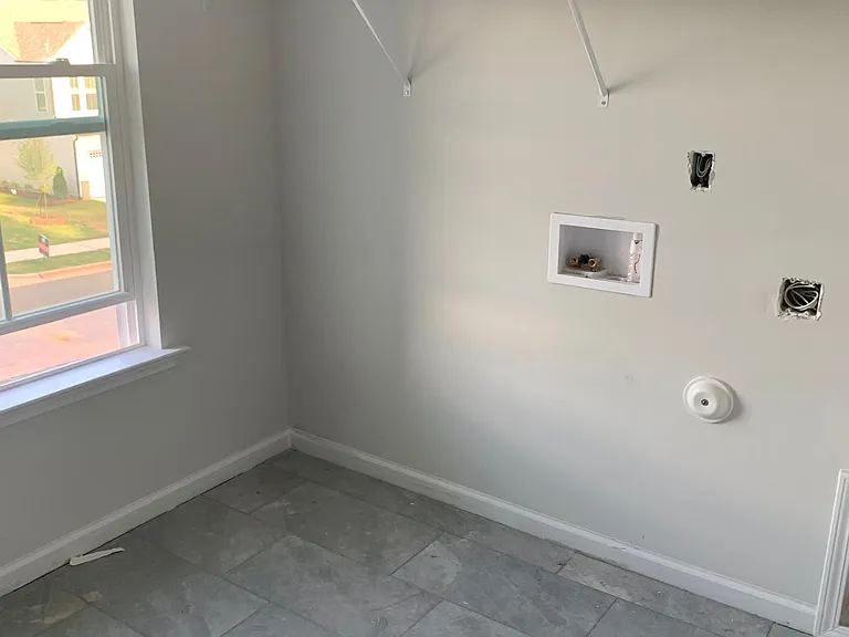 233 Broomside Ave — Photo 5
