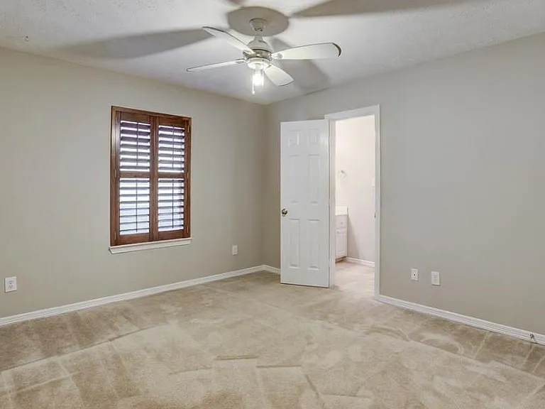 1625 Knox St — Photo 16