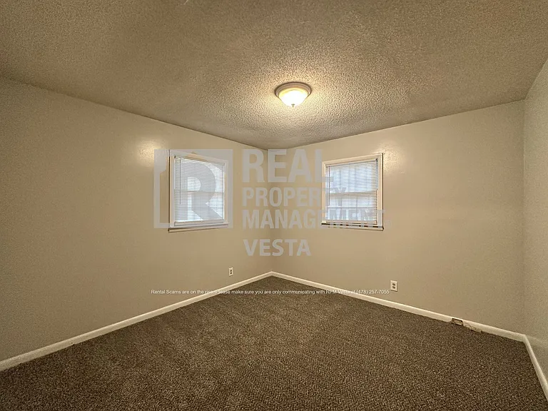 2251 Companion Dr — Photo 4