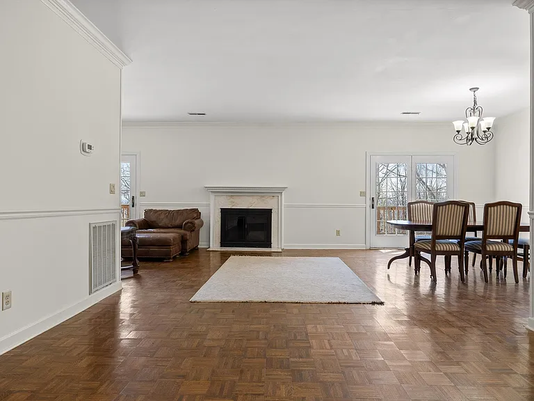 565 Winterview Ln — Photo 29