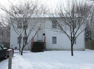110 Arlington Ave, Wyandanch, NY 11798