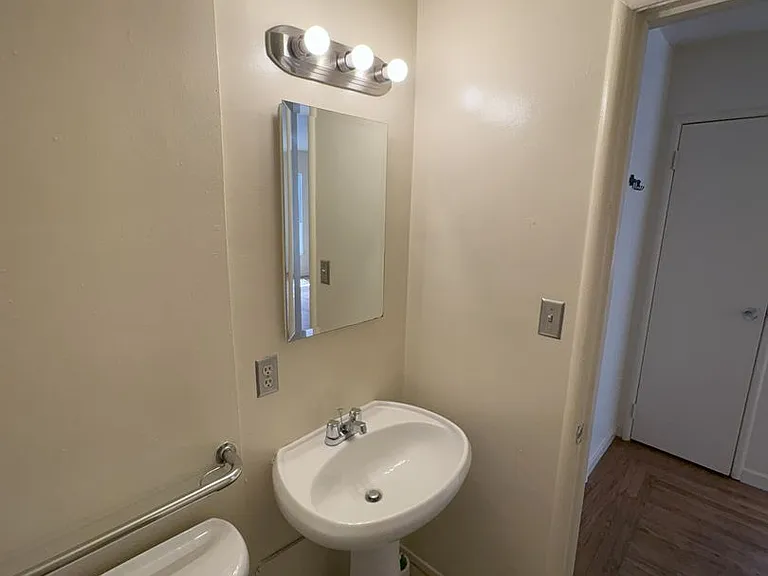 2924 14th Ave — Photo 9