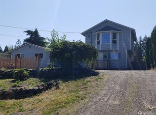 4933 N Island Dr E, Bonney Lake, WA 98391