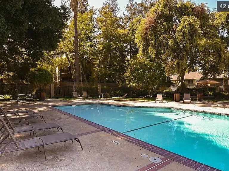 5410 Makati Cir — Photo 31
